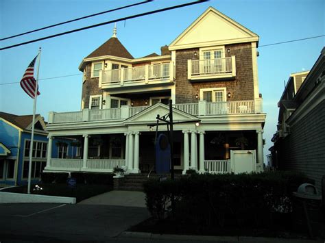 Tips on Finding a Gay Inn or Hotel in Provincetown