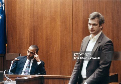 Tracy Edwards and Jeffrey Dahmer during the trial. Tracy Edwards is a... News Photo - Getty Images