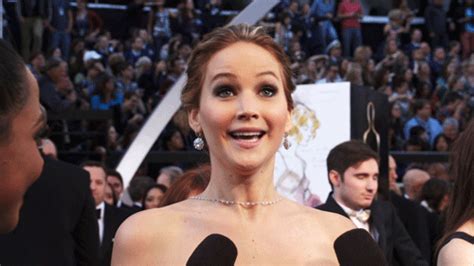 Jennifer Lawrence: Oscars 2013 Moments in Gifs – GotCeleb