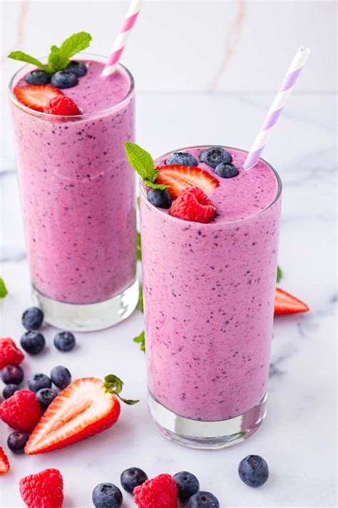 Mixed Berry Smoothie with Yogurt - Cooking For My Soul (2023)