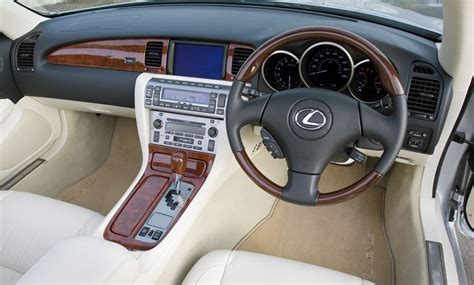 Used Lexus SC Roadster (2001 - 2009) interior