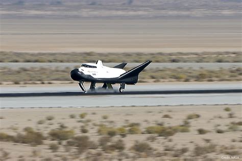 Dream Chaser space plane's first flight slips to 2022 as pandemic ...