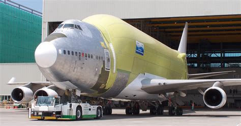 File:Evergreen Aviation Technologies Corporation Boeing 747-400 LCF.jpg - Wikimedia Commons