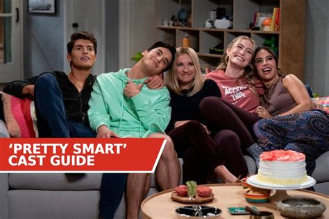 'Pretty Smart' Netflix Cast Guide: Emily Osment + Who's Who In New Sitcom?