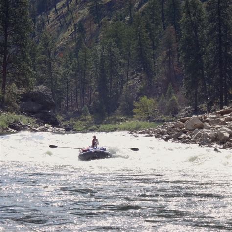 Salmon Family Rafting - Alumni