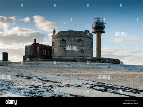 Calshot coastguard tower calshot castle hi-res stock photography and images - Alamy