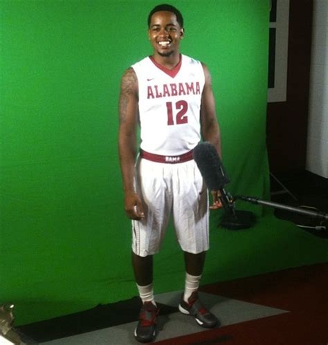 Off-season opinion poll: Which 'Bama uniform is your favorite? - Roll ...