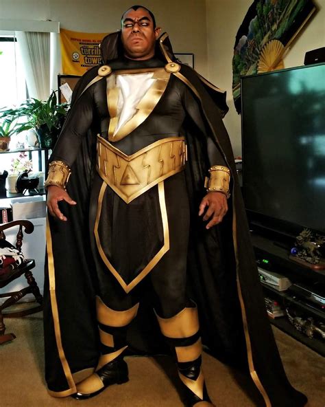 Black Adam cosplay via /r/gaming | Best cosplay, Dc cosplay, Cosplay costumes