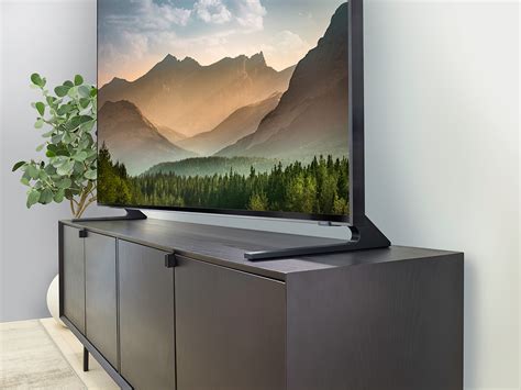 QLED 8K TV (Lifestyle Images) – Samsung Newsroom Canada