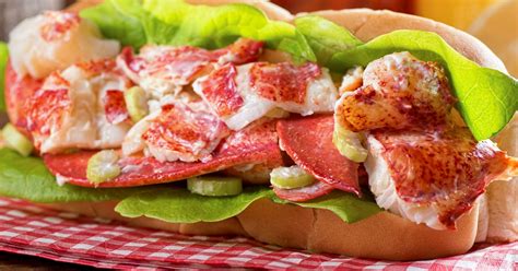 Lobster Roll | Traditional Sandwich From Maine, United States of America