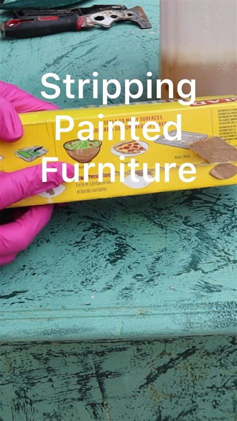 Stripping Paint From Furniture #bellarenovare | Upcycling