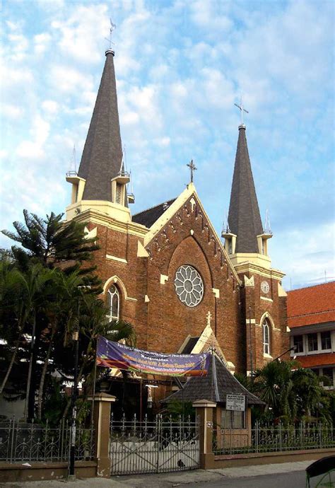 Gereja Santa Perawan Maria, Surabaya | Timings and History | Holidify