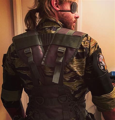 Venom Snake Cosplay Arm : Venom Snake Cosplay by Annia-Kai on DeviantArt