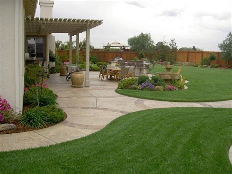 20 Awesome Landscaping Ideas For Your Backyard