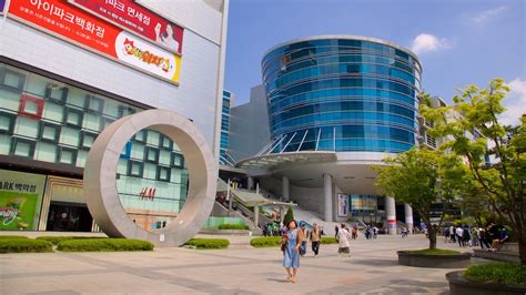 Seoul Vacation Packages 2024 from $921 | Expedia