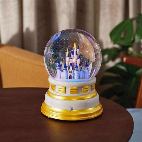 2024 Disney World Snow Globe - Aili Lorine