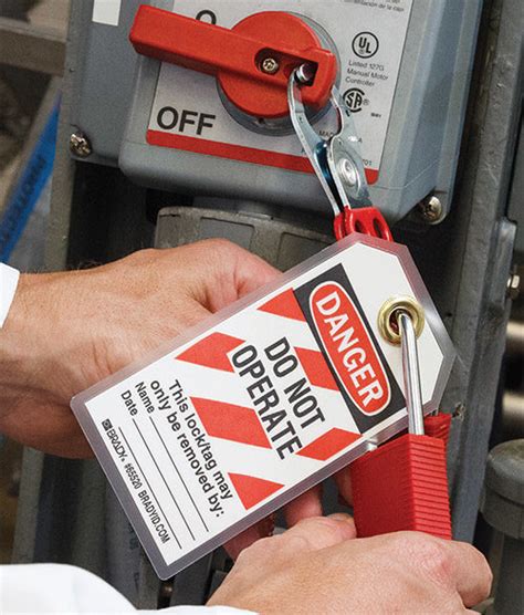 Lockout/tagout responsibility | 2015-05-22 | Safety+Health