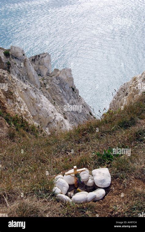 Beachy head memorials hi-res stock photography and images - Alamy