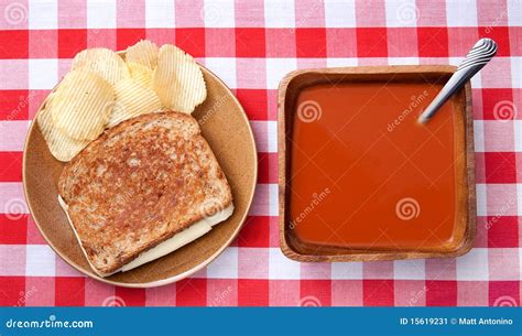 Tomato Soup and Grilled Cheese Stock Image - Image of cooked, american: 15619231