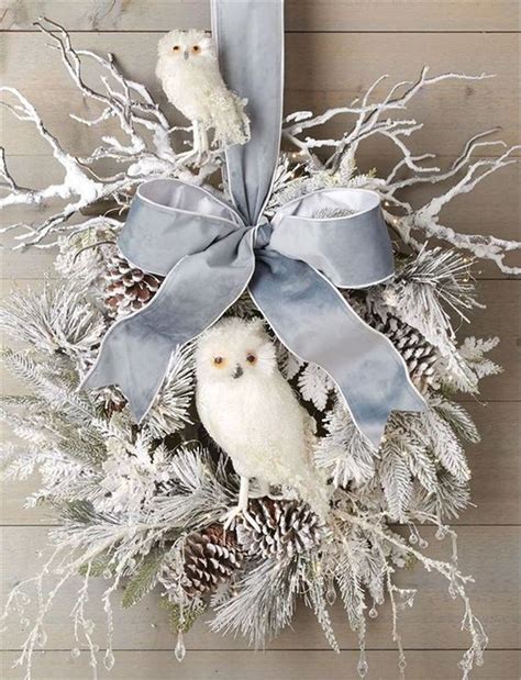 44 Beautiful Winter Wreaths Design Ideas - PIMPHOMEE