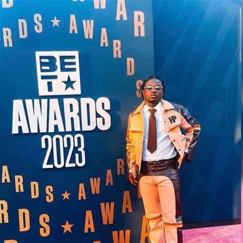 Kuami Eugene's BET Awards Outfit: A bold statement or a fashion faux pas?[Video] - Ghana Weekend