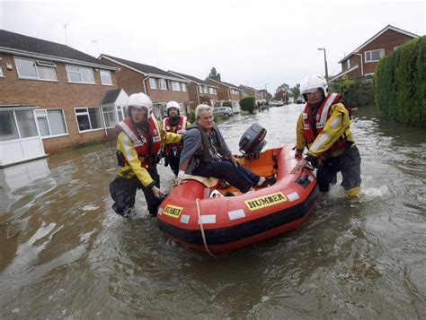 Government surprised to be told heavy rain causes floods