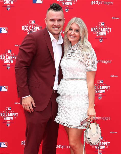 MLB Star Mike Trout Expecting First Child: 'I Can’t Wait to Be Your Dad'