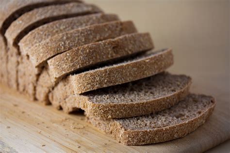 File:Vegan no-knead whole wheat bread loaf, sliced, September 2010.jpg - Wikimedia Commons