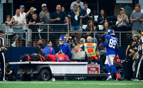 Giants’ Daniel Jones in concussion protocol after head injury during ...