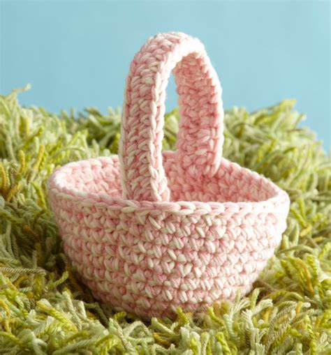 Easter Basket Pattern (Crochet) - Version 2 – Lion Brand Yarn