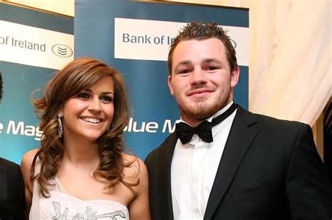 Rugby star Cian Healy to get married to long-term girlfriend Laura ...