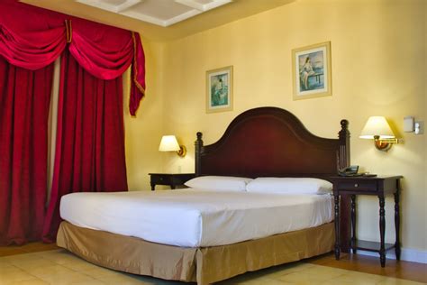 Rooms and Amenities - Hotel Nacional de Cuba