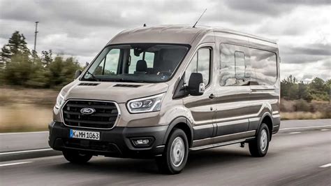 Ford Transit voltará ao Brasil em 2021 com produção no Uruguai