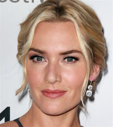 KATE WINSLET GOES FOR CLASSIC MAKEUP AT TIFF 2015 - Beautygeeks