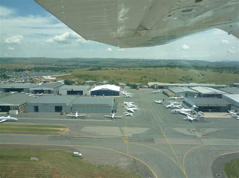 Hebels - Pictures flight from Lanseria (FALA) in South Africa, 26 Feb 2010