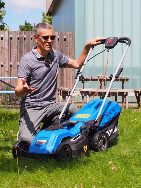 5 best electric mulching lawnmowers - reviewed and tested