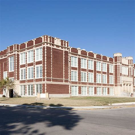 Independence Middle School - Nabholz Construction Corporation