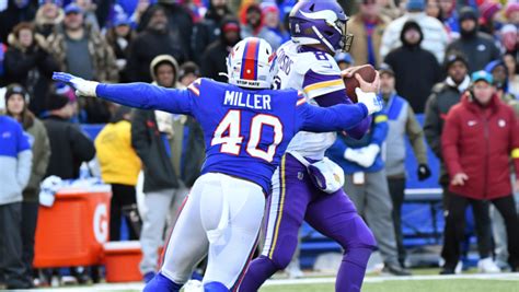 Buffalo Bills star Von Miller provides update on injury, hopes to be ...