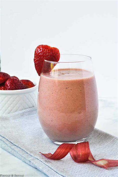 Strawberry Rhubarb Smoothie - Flavour and Savour