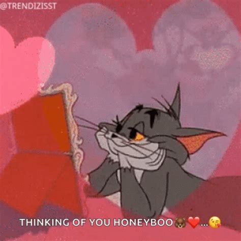 Tom Und Jerry In Love GIF - Tom Und Jerry In Love Trendizisst - Discover & Share GIFs