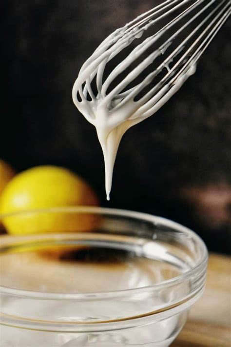 How to Make Lemon Glaze Icing - She Loves Biscotti