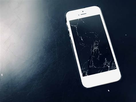 How to use your iPhone when the screen is broken | Cult of Mac