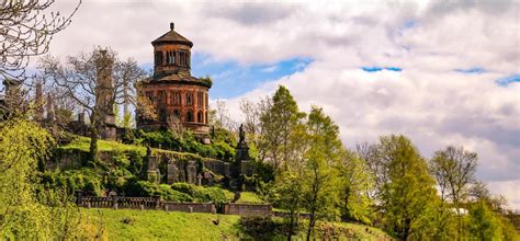 Glasgow Necropolis | Isolated Traveller