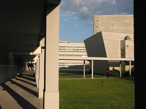 Faculty of Engineering - Porto, Portugal [building] : r/architecture