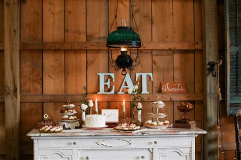 Delicious Gold & Maroon Autumn Barn Wedding Inspiration