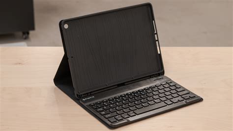 Fintie Soft TPU Keyboard Case For iPad 7th Gen Review - RTINGS.com