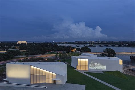 STEVEN HOLL ARCHITECTS - The REACH at the Kennedy Center for Performing Arts opens to the public