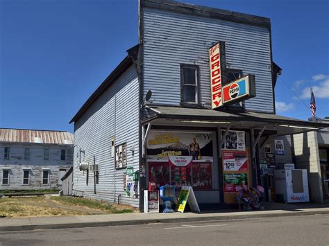 Riddle Grocery, Riddle Oregon | raw image | curtis roberts | Flickr