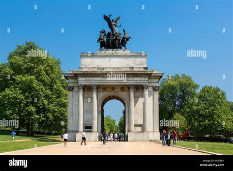 London, Wellington Arch Stock Photo - Alamy