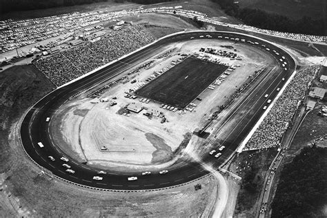 10 Great Bristol Memories | NASCAR Hall of Fame | Curators' Corner